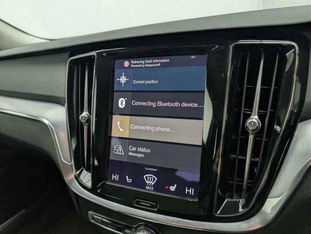 USED 2021 21 VOLVO V60 2.0 B3 MHEV Momentum Estate 5dr Petrol Hybrid Auto Euro 6 (s/s) (163 ps) NAVIGATION+REAR PARK ASSIST CAMERA CLICK & COLLECT/HOME DELIVERY