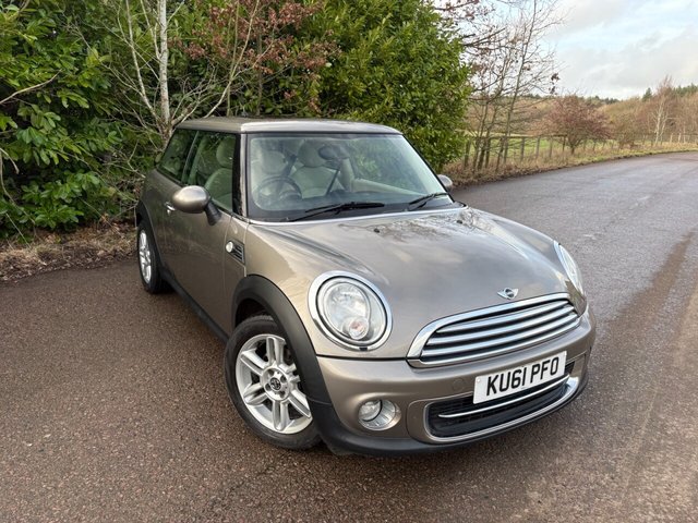 2011 61 MINI Hatch 1.6 Cooper Hatchback 3dr Petrol Steptronic Euro 5 (122 ps)