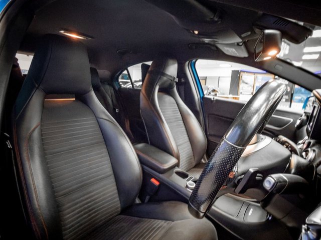 2015 Mercedes-Benz A-Class 2.1L Amg Sport 5dr - Photo 3