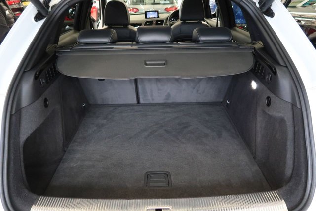 2018 AUDI Q3 2.0 TDI Black Edition SUV 5dr Diesel Manual Euro 6 (s/s) (150 ps) - Photo 11