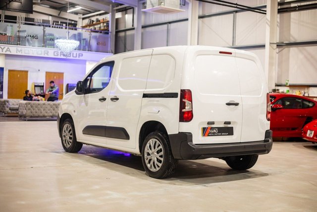 2021 Citroen Berlingo 1.5L Enterprise M Pro 5dr - Photo 4