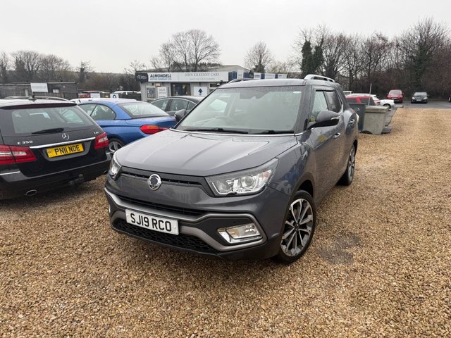 2019 Ssangyong Tivoli Xlv 1.6 e-XGi Ultimate SUV 5dr Petrol Manual Euro 6 (s/s) (128 ps) photo