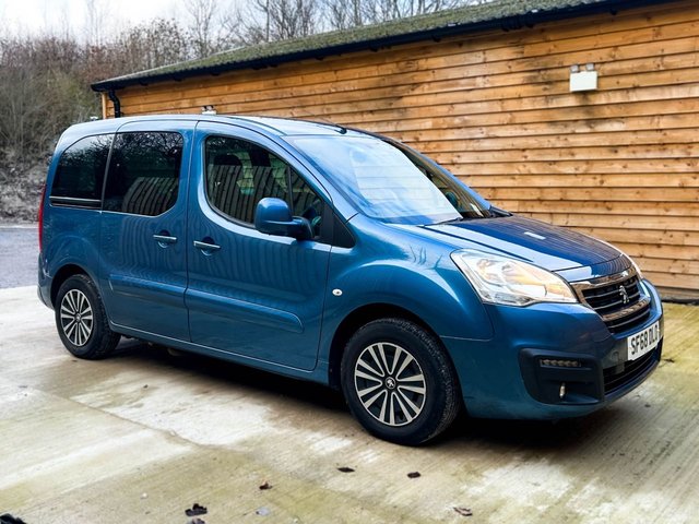 2018 PEUGEOT PARTNER TEPEE - Photo 3