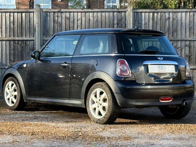 2009 MINI Hatch - Photo 4