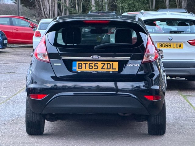 2015 Ford Fiesta 1L Titanium 5dr - Photo 5