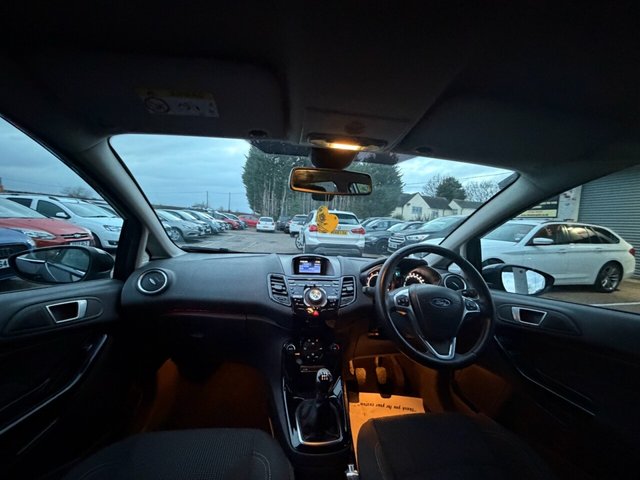 2015 Ford Fiesta 1L Titanium 5dr - Photo 10