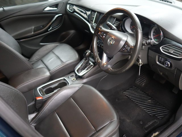 2017 VAUXHALL ASTRA - Photo 12