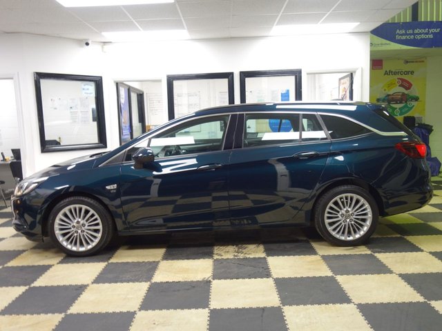 2017 VAUXHALL ASTRA - Photo 9