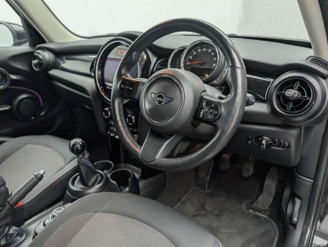 USED 2022 22 MINI HATCH 1.5 Cooper Classic Hatchback 5dr Petrol Manual Euro 6 (s/s) (136 ps) 8.8IN TOUCHSCREEN + HEATED STEERING CLICK & COLLECT/HOME DELIVERY