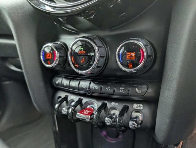 USED 2022 22 MINI HATCH 1.5 Cooper Classic Hatchback 5dr Petrol Manual Euro 6 (s/s) (136 ps) 8.8IN TOUCHSCREEN + HEATED STEERING CLICK & COLLECT/HOME DELIVERY