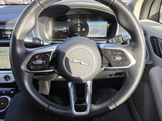 2019 JAGUAR I-PACE - Photo 10