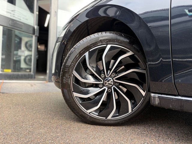 2023 VOLKSWAGEN GOLF - Photo 3