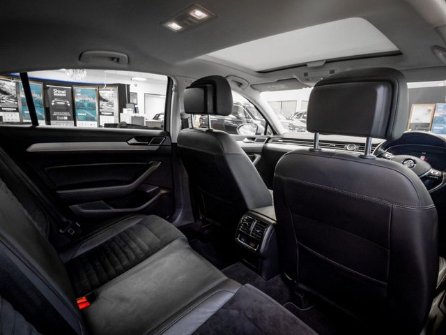 2019 Volkswagen Passat 1.5L Gt 4dr - Photo 11