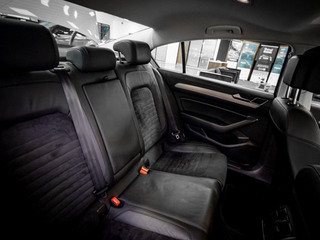 2019 Volkswagen Passat 1.5L Gt 4dr - Photo 9