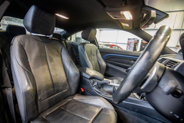 2017 BMW 4 Series 2L M Sport 2dr - Photo 3