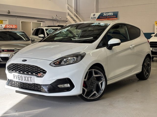 2019 Ford Fiesta 1.5L St-2 3dr - Photo 3