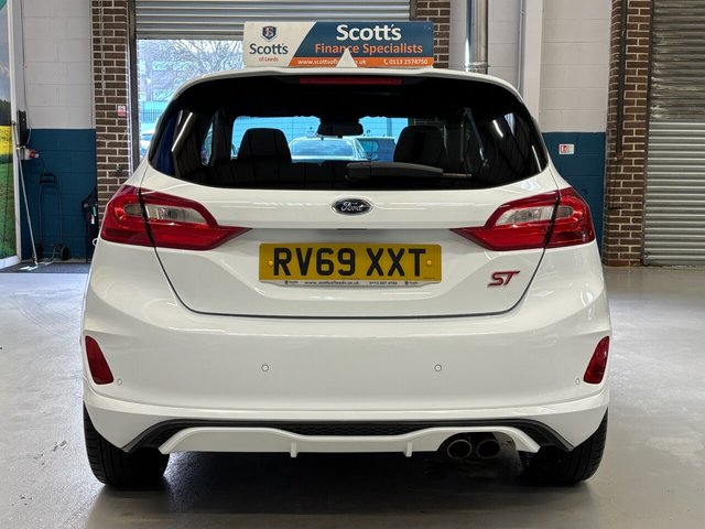 2019 Ford Fiesta 1.5L St-2 3dr - Photo 6
