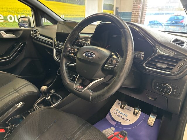 2019 Ford Fiesta 1.5L St-2 3dr - Photo 9