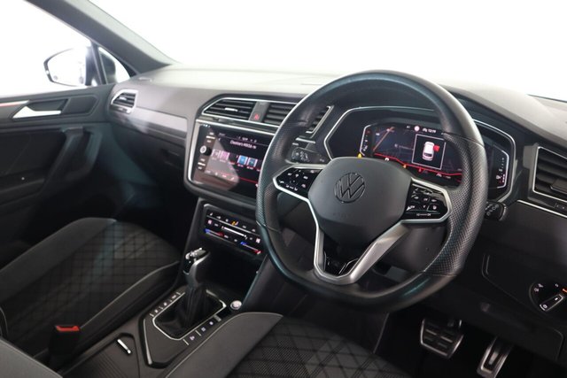 2022 Volkswagen Tiguan - Photo 11