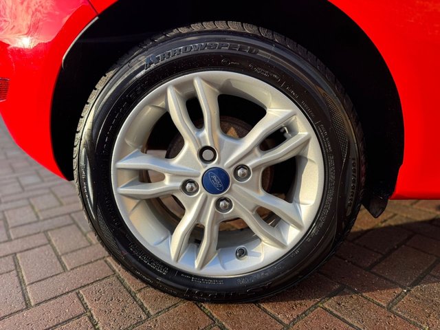 2016 Ford Fiesta 1L Zetec 3dr - Photo 8