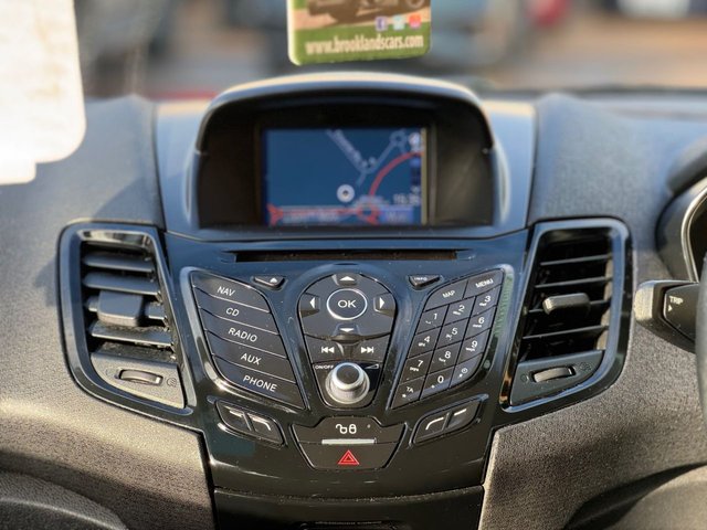 2016 Ford Fiesta 1L Zetec 3dr - Photo 7