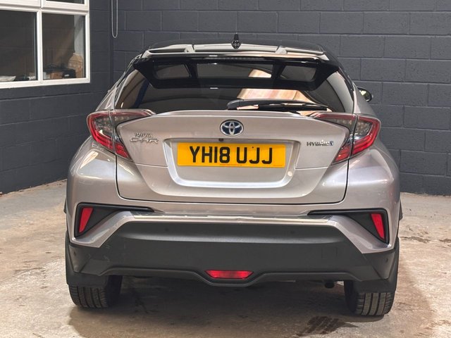2018 TOYOTA C-HR - Photo 8