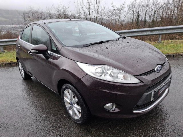 2010 FORD FIESTA - Photo 12