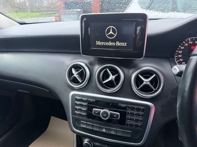 2014 MERCEDES-BENZ A-CLASS 1.5 A180 CDI ECO SE Hatchback 5dr Diesel Manual Euro 5 (s/s) (109 ps) - Photo 11