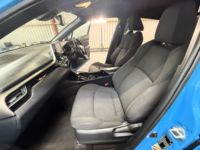 2018 Toyota C-HR - Photo 8