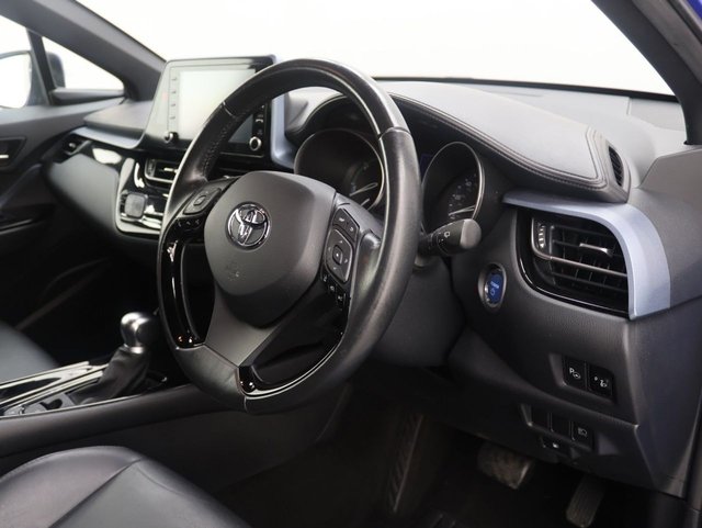 2020 Toyota C-HR 2L Design 5dr - Photo 10