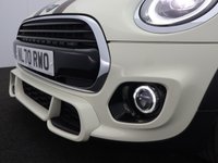 USED 2020 70 MINI HATCH 1.5 Cooper Sport Hatchback 3dr Petrol Steptronic Euro 6 (s/s) (136 ps) JCW SPORTS SEATS | AERO KIT