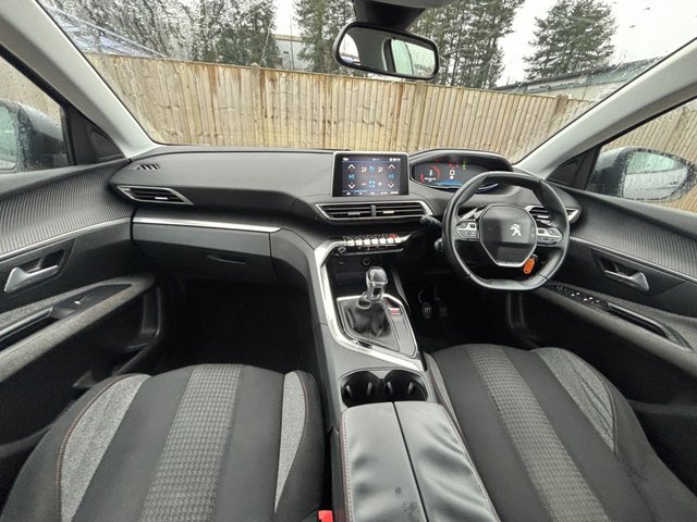 2017 PEUGEOT 3008 - Photo 11