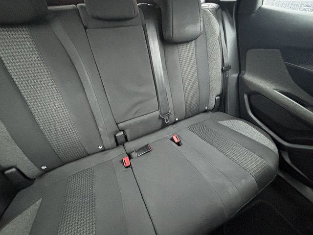 2017 PEUGEOT 3008 - Photo 10