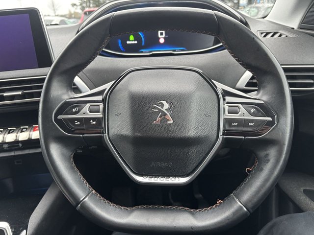 2017 PEUGEOT 3008 - Photo 12