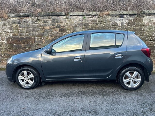2017 Dacia Sandero 1.5L Laureate 5dr - Photo 4