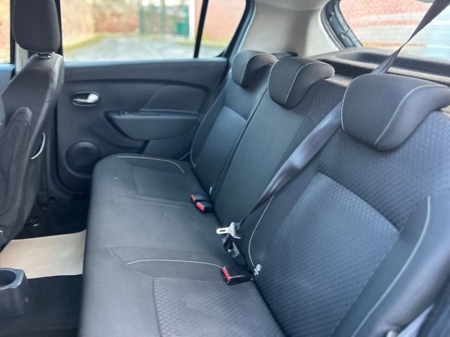 2017 Dacia Sandero 1.5L Laureate 5dr - Photo 11