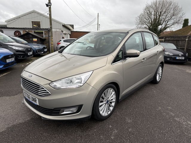 2017 Ford C-Max 1L Titanium 5dr - Photo 7