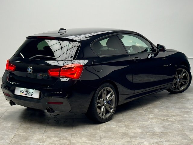 2017 BMW 1 Series 3L null 3dr - Photo 2