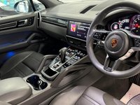 USED 2018 J PORSCHE CAYENNE 3.0T V6 SUV 5dr Petrol TiptronicS 4WD Euro 6 (s/s) (340 ps) &pound;14K IN EXTRAS + ADAPTIVE CC + FSH & NIGHT VIEW & BOSE+PARK ASSIST