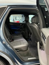USED 2018 J PORSCHE CAYENNE 3.0T V6 SUV 5dr Petrol TiptronicS 4WD Euro 6 (s/s) (340 ps) &pound;14K IN EXTRAS + ADAPTIVE CC + FSH & NIGHT VIEW & BOSE+PARK ASSIST