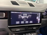 USED 2018 J PORSCHE CAYENNE 3.0T V6 SUV 5dr Petrol TiptronicS 4WD Euro 6 (s/s) (340 ps) &pound;14K IN EXTRAS + ADAPTIVE CC + FSH & NIGHT VIEW & BOSE+PARK ASSIST
