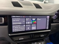 USED 2018 J PORSCHE CAYENNE 3.0T V6 SUV 5dr Petrol TiptronicS 4WD Euro 6 (s/s) (340 ps) &pound;14K IN EXTRAS + ADAPTIVE CC + FSH & NIGHT VIEW & BOSE+PARK ASSIST