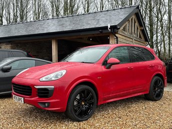 2015 PORSCHE CAYENNE