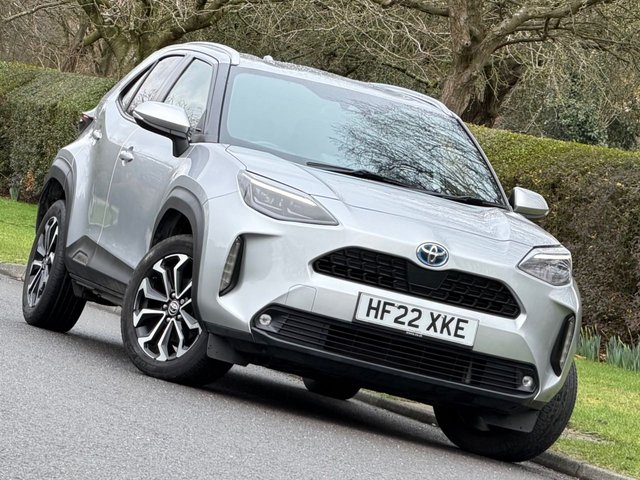 2022 TOYOTA YARIS CROSS