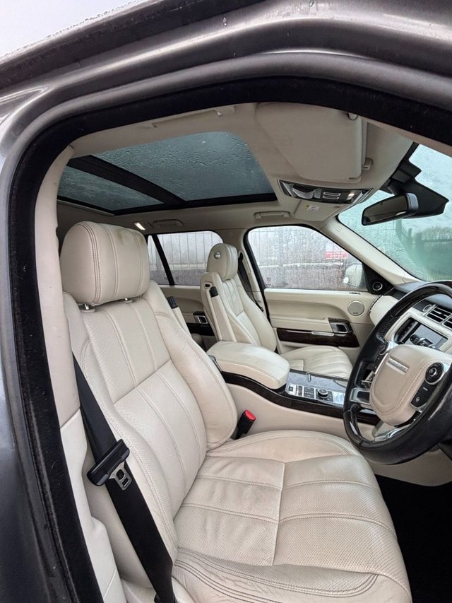 2014 Land Rover RANGE ROVER - Photo 8