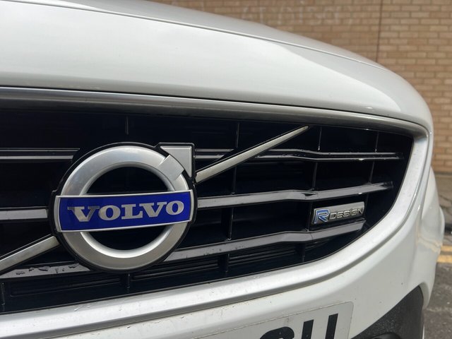 2014 VOLVO V40 2014 1.6 D2 R-Design Hatchback 5dr Diesel Manual Euro 5 (s/s) (115 ps) - Photo 4