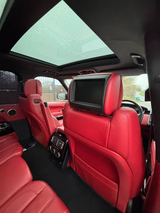 2015 Land Rover RANGE ROVER - Photo 10