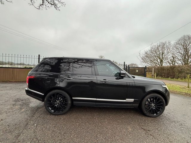 2015 Land Rover RANGE ROVER - Photo 11