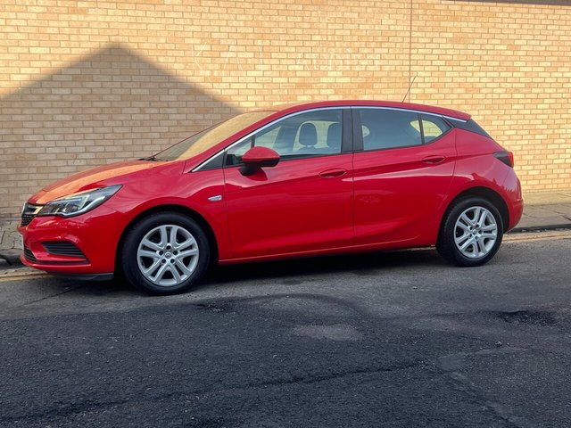 2015 VAUXHALL ASTRA 2015 1.0i Turbo ecoFLEX Design Hatchback 5dr Petrol Manual Euro 6 (s/s) (105 ps) - Photo 4