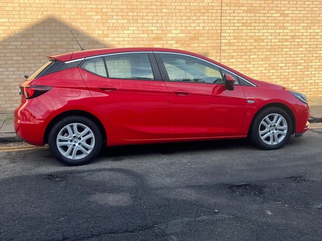 2015 VAUXHALL ASTRA 2015 1.0i Turbo ecoFLEX Design Hatchback 5dr Petrol Manual Euro 6 (s/s) (105 ps) - Photo 5